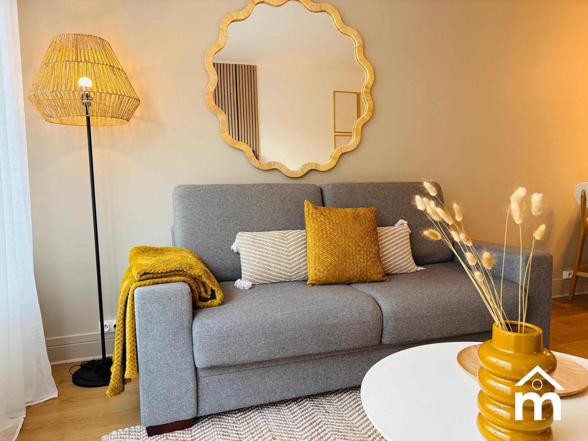 St Honore Champs Elysees By Melvane Paris